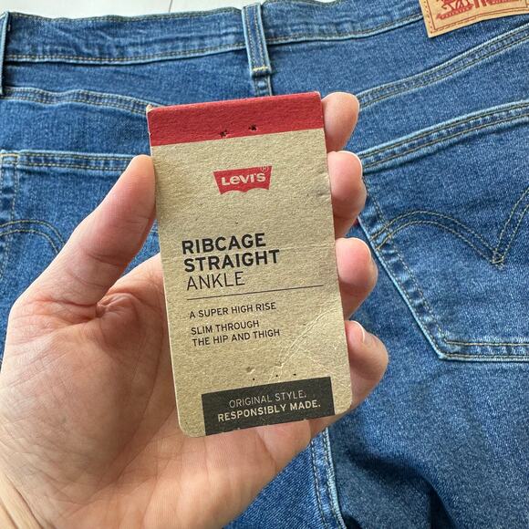 Levi's Blue Straight Leg Women's Jeans - Picture 7 of 14